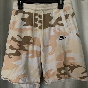 Men's Nike Sportswear Club Fleece Camo Sweat Shorts Size L EUC